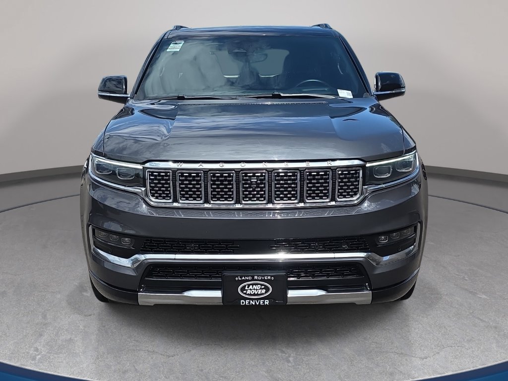 Used 2023 Jeep Grand Wagoneer Series III AWD/4WD image 3