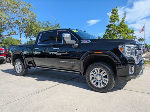 Used 2023 GMC Sierra 2500 Denali w/ Denali Ultimate Package AWD/4WD image 2