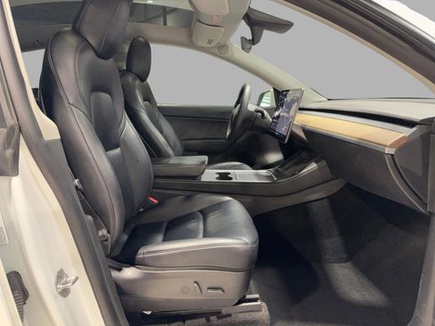 Used 2021 Tesla Model Y Performance image 21