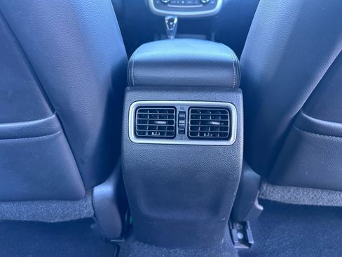 Used 2017 Nissan Altima 3.5 SL w/ 3.5SL Technology Package FWD image 20