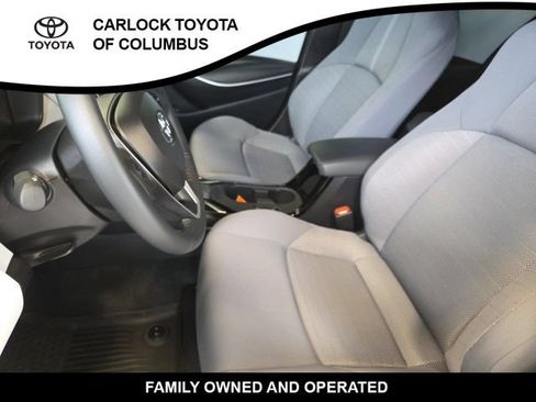 Used 2025 Toyota Corolla SE FWD image 12