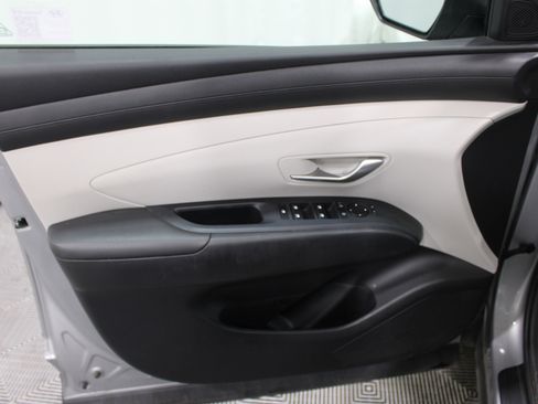 Used 2025 Hyundai Tucson SEL FWD image 5