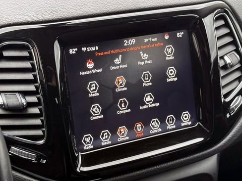 Used 2020 Jeep Compass Limited image 22