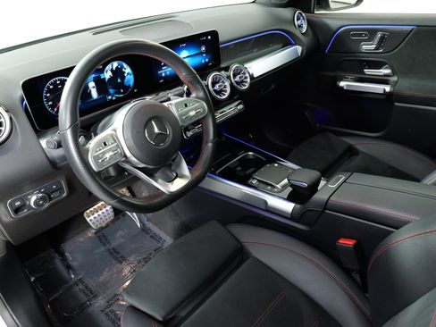 Used 2021 Mercedes-Benz GLB 250 4MATIC image 18