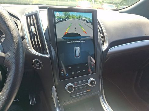 Used 2024 Ford Edge ST w/ Equipment Group 401A AWD/4WD image 27