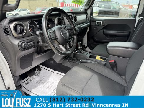 Used 2021 Jeep Wrangler Unlimited Sport AWD/4WD image 11