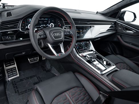 New 2026 Audi RS Q8 performance image 9