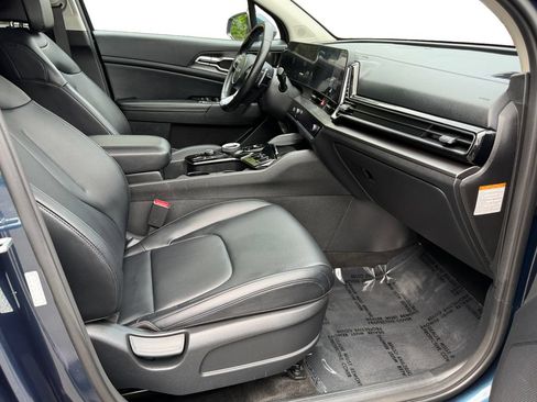 Certified 2023 Kia Sportage EX AWD/4WD image 5