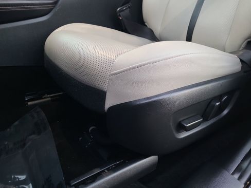 Used 2024 MAZDA CX-90 3.3 Turbo w/ Preferred Plus image 13