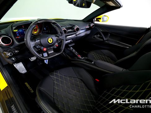 Used 2023 Ferrari 812 GTS RWD image 13