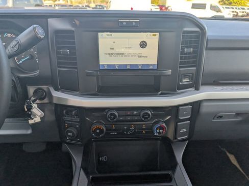 New 2026 Ford F250 XLT w/ FX4 Off-Road Package AWD/4WD image 13