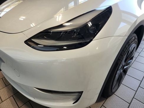 Used 2025 Tesla Model Y Long Range AWD/4WD image 7