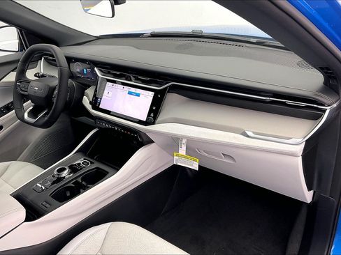 New 2026 Jeep Cherokee Laredo AWD/4WD image 6