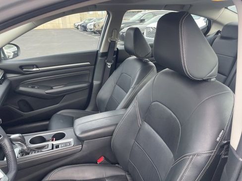 Used 2019 Nissan Altima 2.5 Platinum image 5
