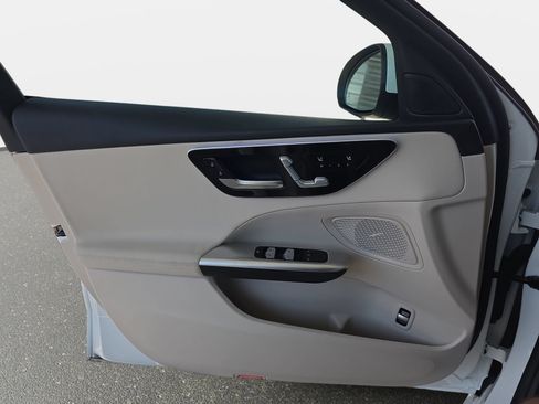 Used 2025 Mercedes-Benz C 300 Sedan image 26