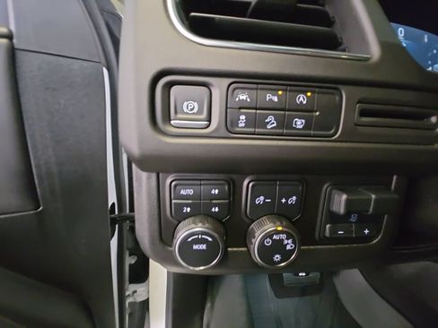 Certified 2024 Chevrolet Tahoe Z71 w/ Luxury Package AWD/4WD image 26