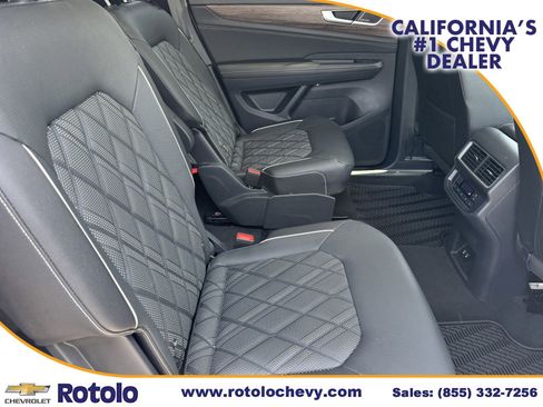Used 2025 Volkswagen Atlas SEL Premium R-Line AWD/4WD image 11