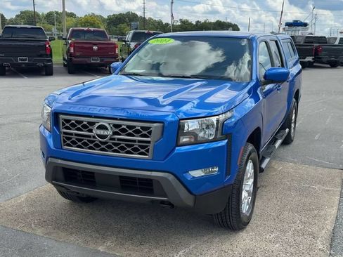 Used 2024 Nissan Frontier SV w/ SV Convenience Package AWD/4WD image 2