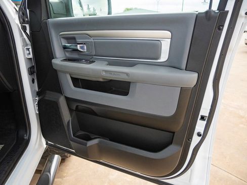 Used 2019 RAM 1500 Classic Warlock w/ Luxury Group image 15