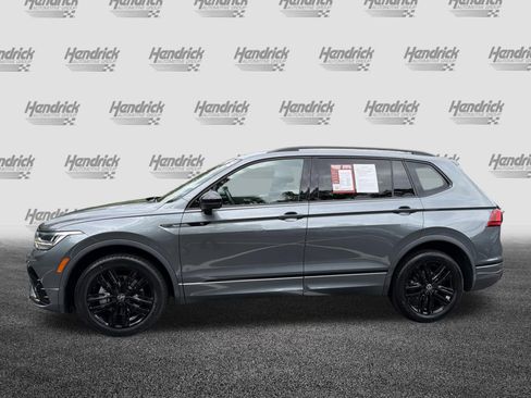 Used 2022 Volkswagen Tiguan SE R-Line AWD/4WD image 7