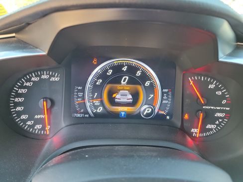 Used 2014 Chevrolet Corvette Stingray Convertible image 13