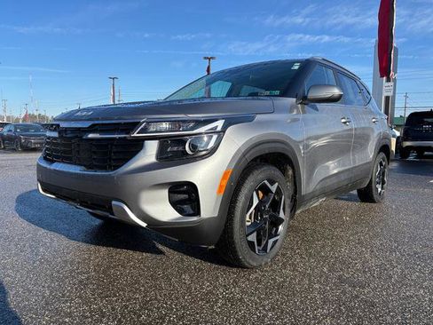 Certified 2024 Kia Seltos EX image 4