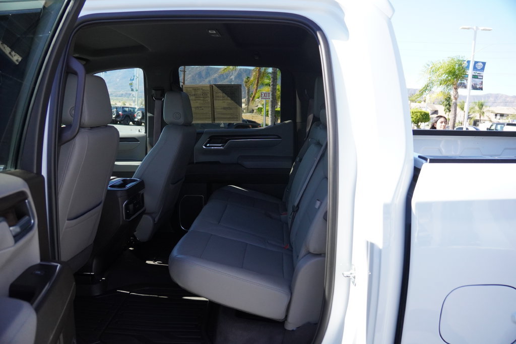 Used 2023 GMC Sierra 1500 SLT w/ SLT Convenience Package AWD/4WD image 33