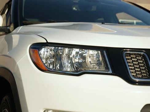 Used 2018 Jeep Compass Limited w/ Navigation Group image 7