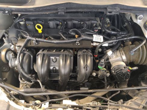 Used 2018 Ford Escape S image 30