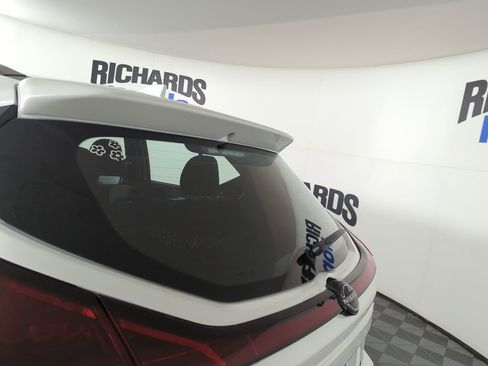 Used 2022 Nissan Kicks SR FWD image 31