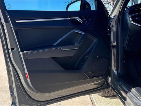 Used 2023 Audi Q3 2.0T Premium Plus image 22