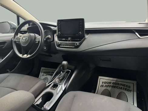 Used 2022 Toyota Corolla LE image 7