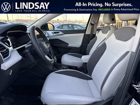 New 2026 Volkswagen Taos SE AWD/4WD image 9