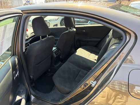 Used 2017 Honda Accord Hybrid Sedan image 8