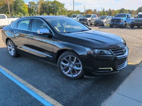 Used 2017 Chevrolet Impala Premier w/ Enhanced Convenience Package image 2