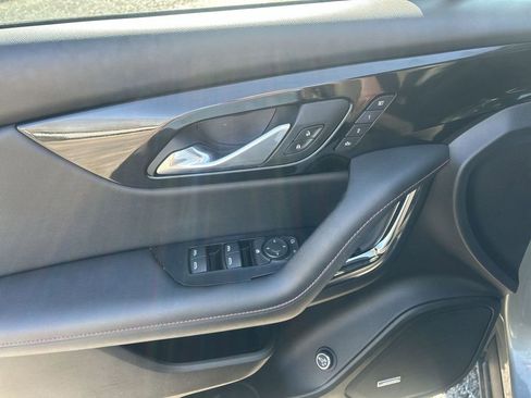 Used 2024 Chevrolet Blazer RS w/ Enhanced Convenience Package image 19