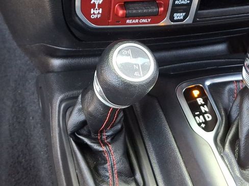 Used 2023 Jeep Gladiator Rubicon w/ Cold Weather Group AWD/4WD image 25