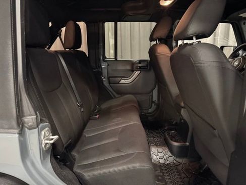Used 2015 Jeep Wrangler Unlimited Sport image 11