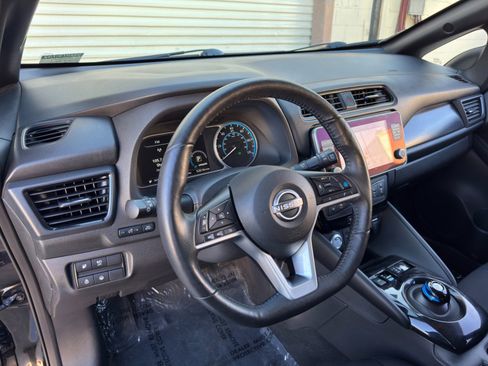 Used 2024 Nissan Leaf SV Plus FWD image 12