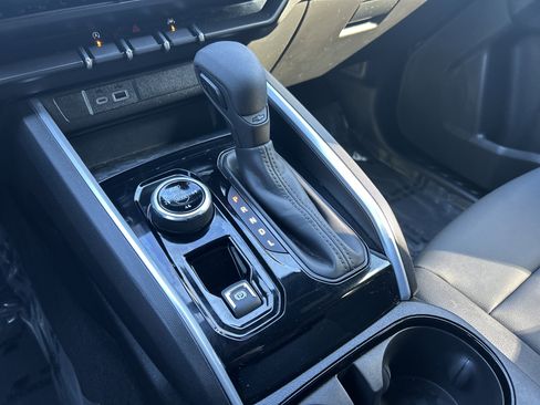 Used 2024 Chevrolet Colorado Trail Boss w/ Advanced Trailering Package image 25