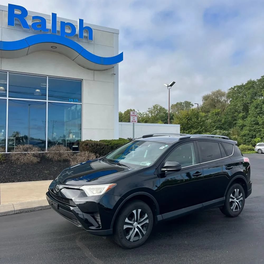 Used 2018 Toyota RAV4 LE w/ All Weather Liner Package AWD/4WD image 1