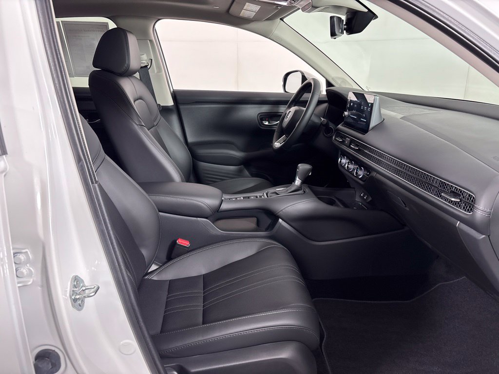 Used 2027 Honda HR-V EX-L image 12