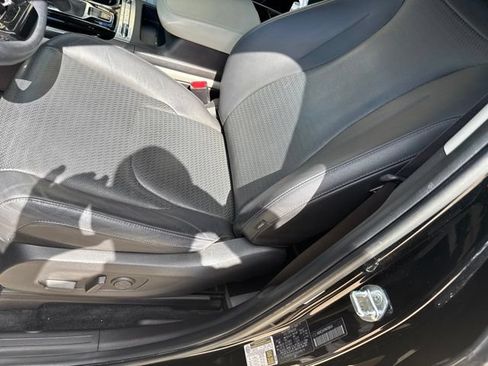 Used 2022 Kia Carnival SX Prestige FWD image 12