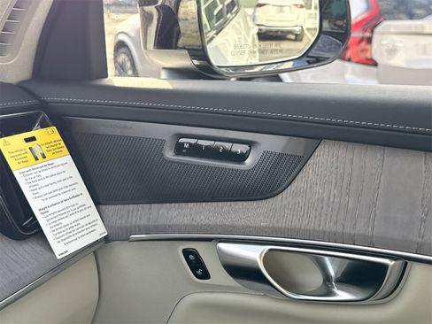New 2026 Volvo XC90 T8 Ultra w/ Lounge Package image 35