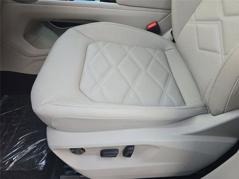 New 2026 Volkswagen Atlas SE FWD image 20