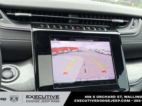 Used 2023 Jeep Grand Cherokee Altitude AWD/4WD image 19