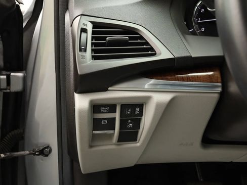 Used 2020 Acura MDX FWD image 13