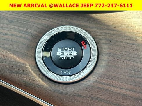 Used 2025 Jeep Grand Cherokee L Summit AWD/4WD image 29
