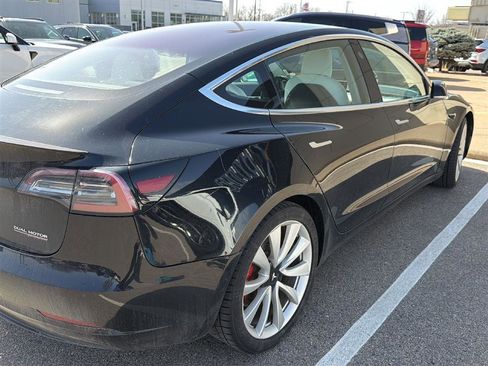 Used 2018 Tesla Model 3 Performance image 2