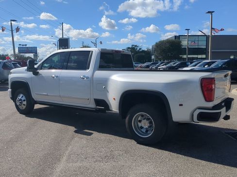 Used 2025 Chevrolet Silverado 3500 High Country w/ High Country Premium Package image 6